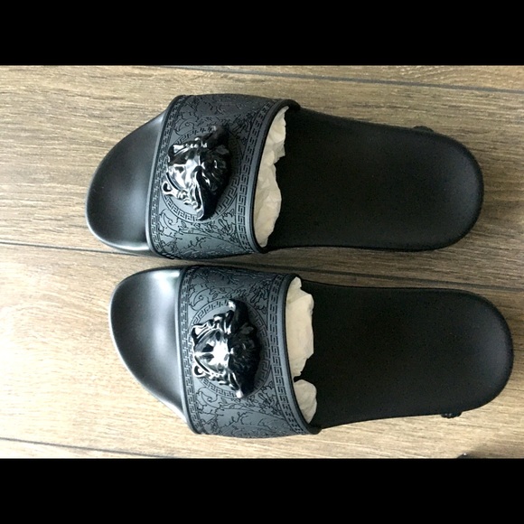 Shoes - Versace slides